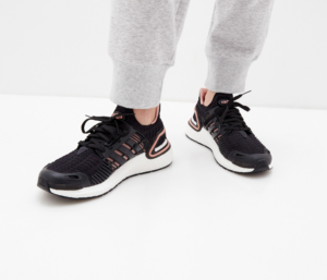 Alternative view of Giày Adidas UltraBoost DNA CC_1 'Black Wonder Mauve' GZ0432