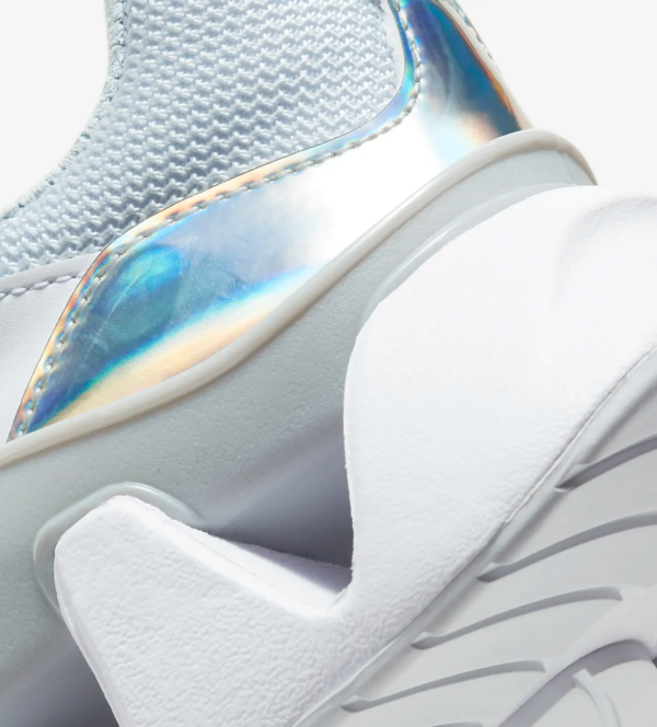 Giày Nike Wmns RYZ 365 'White Iridescent' DC8156-100 - Ảnh 5