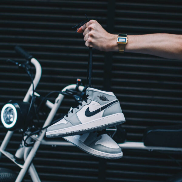 Giày Nike Air Jordan 1 Mid GS 'Light Smoke Grey' 554725-092 - Ảnh 4
