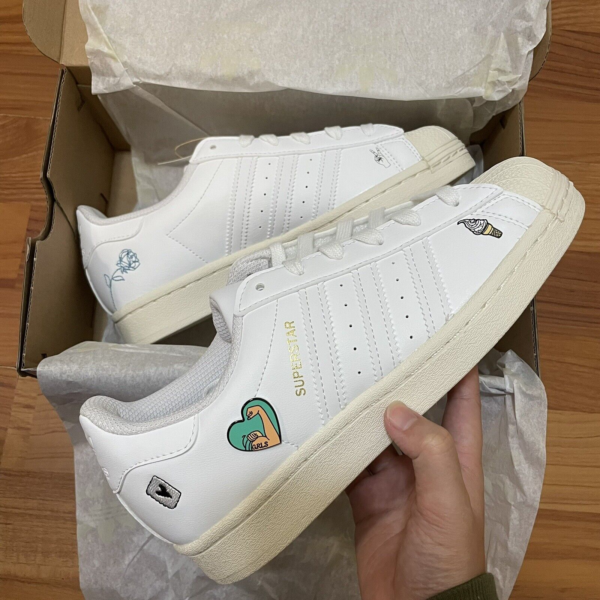 Giày Adidas Superstar J 'Patches' GY7490 - Ảnh 2
