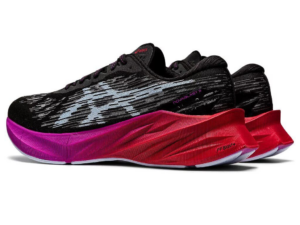 Giay Asics Novablast 3 'Black Soft Sky' 1012B288-002