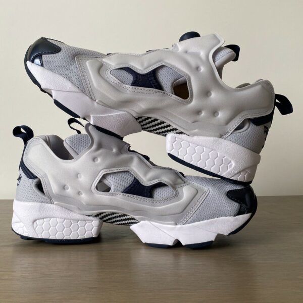 Giày Reebok InstaPump Fury OG MU 'White Navy' FV0419 - Ảnh 8