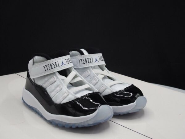 Giày Nike Air Jordan 11 Retro TD 'Concord' 2018 378040-100 - Ảnh 6