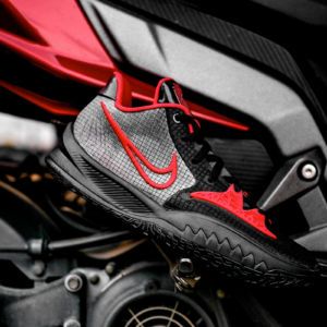 Alternative view of Giày Nike Kyrie Low 4 EP 'Black Red' CZ0105-006