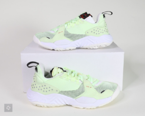 Giay Nike Air Jordan Delta 'Barely Volt' CT1003-700