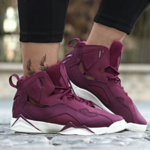 Alternative view of Giày Nike Jordan True Flight 'Burgundy' 342964-625