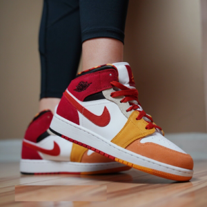 Giay Nike Air Jordan 1 Mid SE GS 'Picnic' DX2460-601