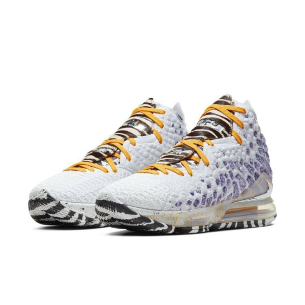 Giày Nike NBA 2K20 x LeBron 17 'Bron 2K Playoffs' Gamer Exclusive BQ3177-101 - Ảnh 4