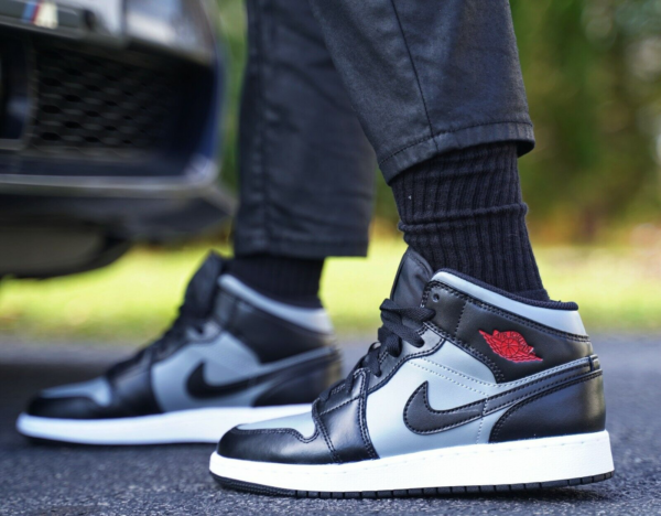 Giày Nike Air Jordan 1 Mid GS 'Shadow' 554725-096 - Ảnh 2