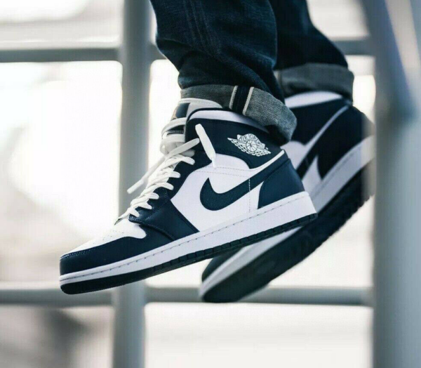Giày Nike Air Jordan 1 Mid 'Armory Navy' 554724-411 - Ảnh 7