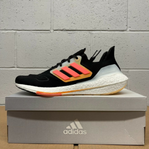 Giay Adidas UltraBoost 22 'Black Flash Orange' GX5464