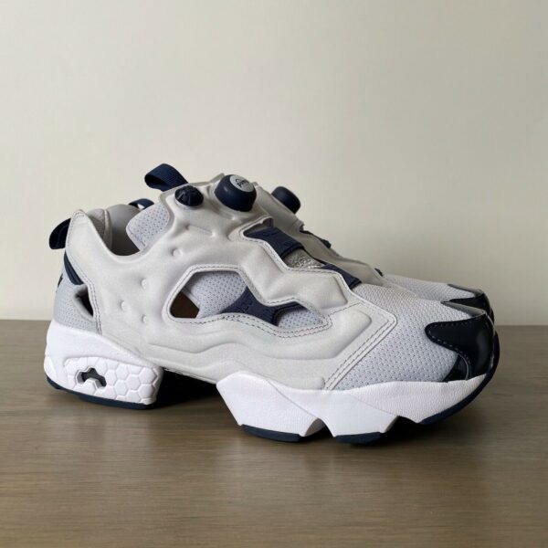 Giày Reebok InstaPump Fury OG MU 'White Navy' FV0419 - Ảnh 3