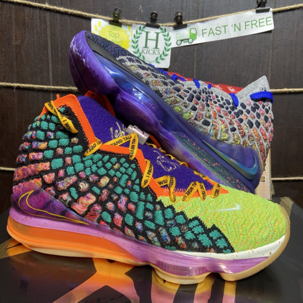 Giay Nike LeBron 17 'What The' CV8079-900