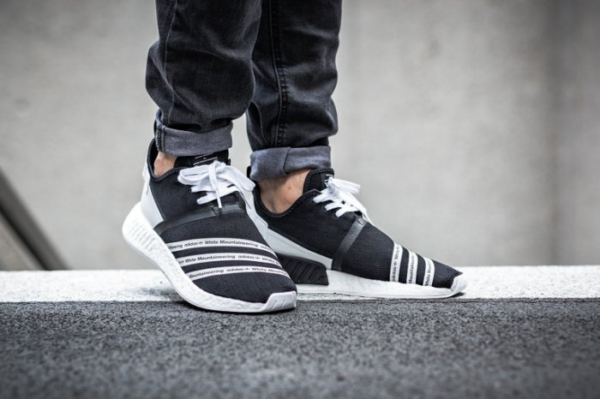 Giày Adidas White Mountaineering x NMD R2 Primeknit 'Core Black' CG3648 - Ảnh 4