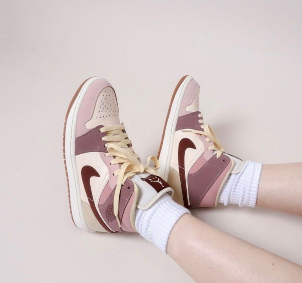 Giày Nike Air Jordan 1 Mid 'Dressed For Fall' DO7440-821 - Ảnh 2