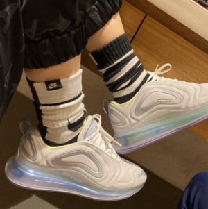 Alternative view of Giày Nike Wmns Air Max 720 'White Violet Silver' CN2580-111
