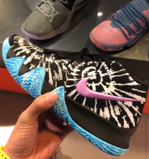 Alternative view of Giày Nike Kyrie 4 EP 'All-Star' AQ8622-001