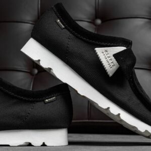 Giay Clarks Wallabee Gore-Tex 'Black Canvas' 261-60315