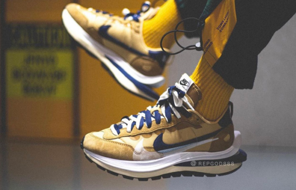 Giày Nike Sacai x VaporWaffle 'Sesame Blue Void' DD1875-200 - Ảnh 4