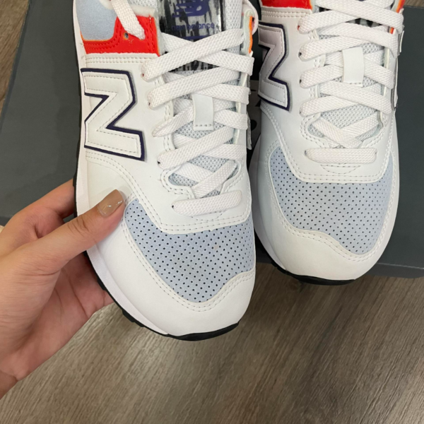 Giày New Balance 574 Classic 'White Ghost Pepper' WL574CS2 - Ảnh 6