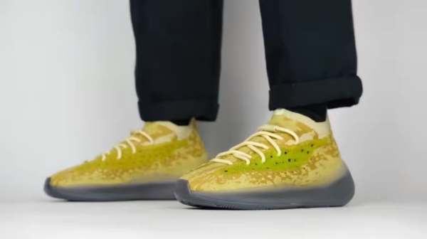 Giày Adidas Yeezy Boost 380 'Hylte Glow' FZ4994 - Ảnh 4