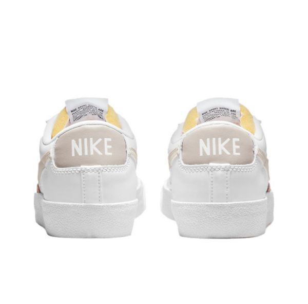 Giay Nike Blazer Low 77 'Pale Coral' DC4769-108