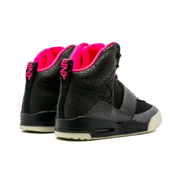 Giay Nike Air Yeezy 1 'Blink' 366164-003