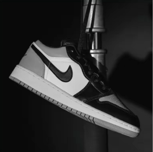 Giày Nike Air Jordan 1 Low GS 'Light Smoke Grey' 553560-052 - Ảnh 12