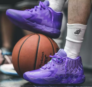 Alternative view of Giày Puma MB.01 'Queen City' 377237-10