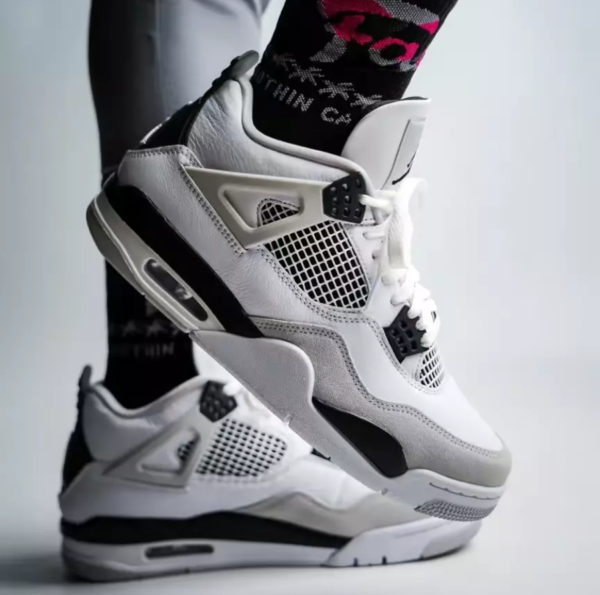 Giày Nike Air Jordan 4 Retro 'Military Black' DH6927-111 - Ảnh 4
