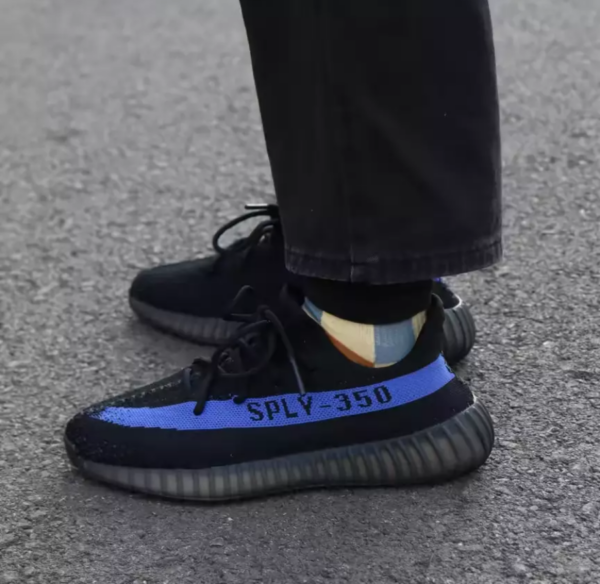 Giày Adidas Yeezy Boost 350 V2 “Dazzling Blue” GY7164 - Ảnh 5