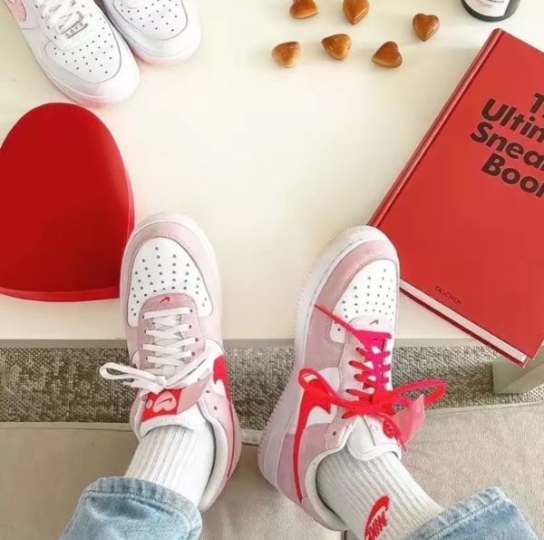 Giày Nike Air Force 1 Low VD 'Valentines Day 2022' DQ9320-100 - Ảnh 5