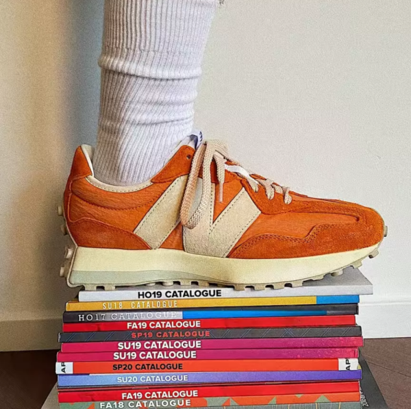 Giày New Balance 327 Vintage 'Luxe Orange' MS327VT - Ảnh 3