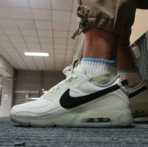 Alternative view of Giày Nike Air Max 90 Terrascape 'Sail' DH2973-100