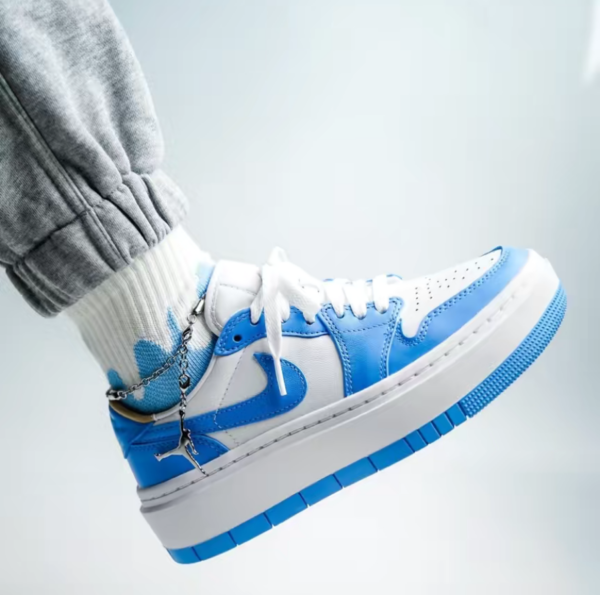 Giày Nike Air Jordan 1 Elevate Low SE 'University Blue' DQ3698-141 - Ảnh 4