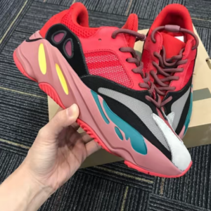 Alternative view of Giày Adidas Yeezy Boost 700 'Hi-Res Red' HQ6979
