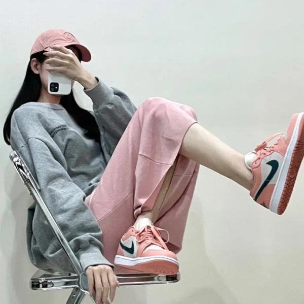 Giày Nike Wmns Air Jordan 1 Low 'Light Madder Root' DC0774-800 - Ảnh 4