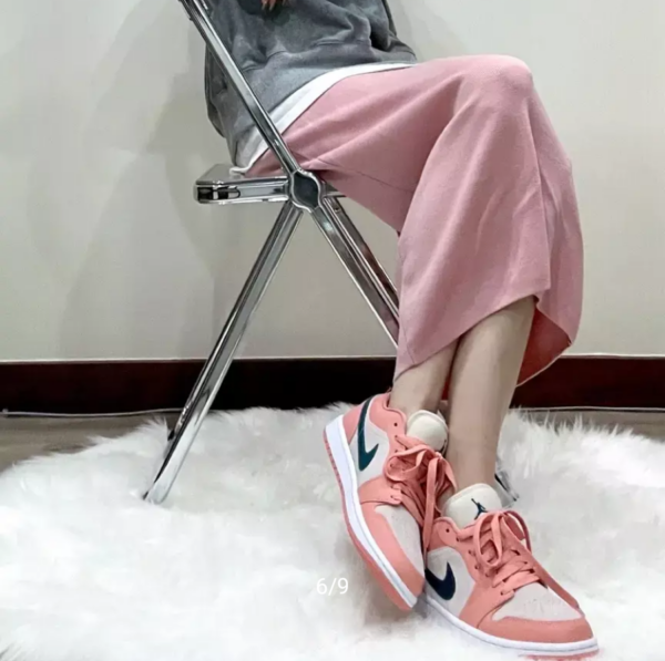 Giày Nike Wmns Air Jordan 1 Low 'Light Madder Root' DC0774-800 - Ảnh 3