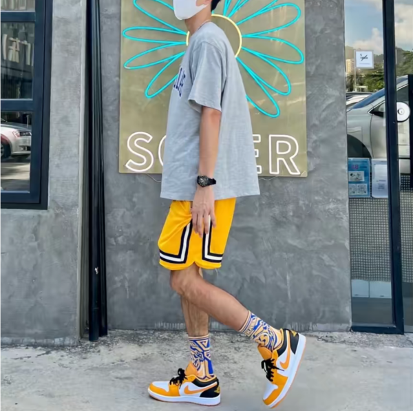 Giày Nike Air Jordan 1 Low 'Taxi' 553558-701 - Ảnh 3