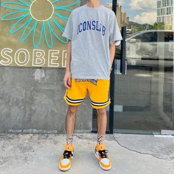 Giày Nike Air Jordan 1 Low 'Taxi' 553558-701 - Ảnh 2