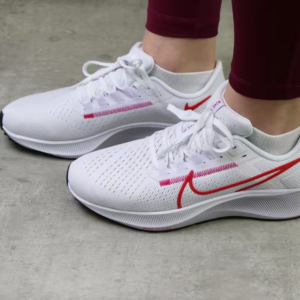 Alternative view of Giày Nike Air Zoom Pegasus 38 'White Hibiscus' CW7358-106