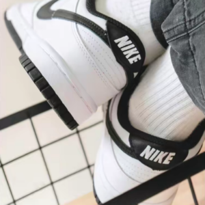 Giay Nike Dunk Low 'White Black' 2022 DD1503-113