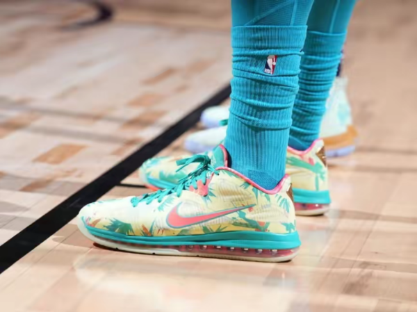 Giày Nike LeBron 9 Low 'LeBronald Palmer' DO9355-300 - Ảnh 4