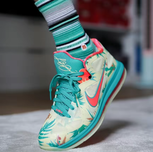 Giày Nike LeBron 9 Low 'LeBronald Palmer' DO9355-300 - Ảnh 3