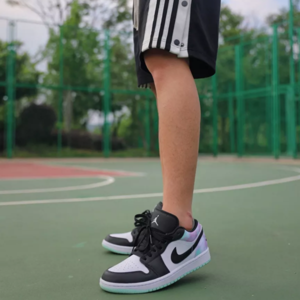 Giày Nike Air Jordan 1 Low 'Tie Dye' DM1199-100 - Ảnh 2