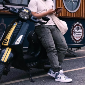 Giay Nike Air Jordan 1 Retro High OG 'White Stealth' 555088-037