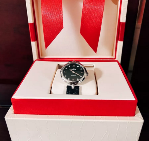 Đồng Hồ Omega De Ville Prestige Black Dial Ladies 'Black' 424-13-27-60-51-001 - Ảnh 2
