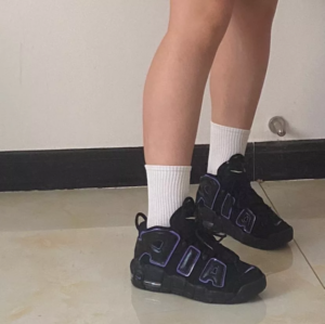 Alternative view of Giày Nike Air More Uptempo 'Action Grape' DX5954-001