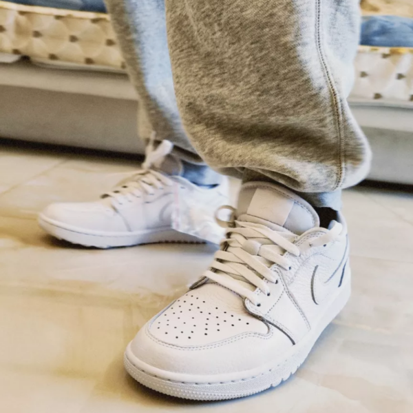 Giày Golf Nike Air Jordan 1 Retro Low Golf Triple White DD9315-101 - Ảnh 4