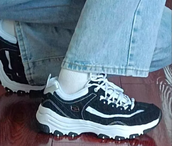 Giày Skechers D'Lite 1.0 'Black' 894129-BKW - Ảnh 2